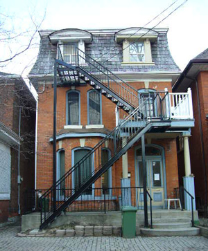 Photo of 130 Herkimer with fire escape
